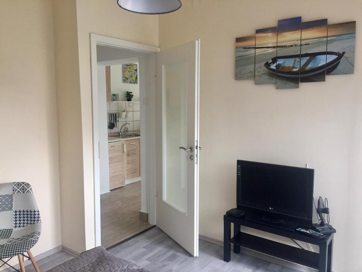 Lelle-Kert Apartman 01 발라톤엘 외부 사진